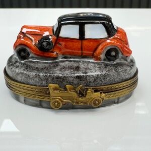 Limoges France Peint Main Car Trinket Box